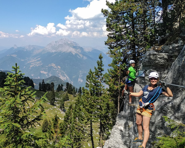 Parcours De Via Ferrata A La Sambuy En Famille Ou Entre Amis